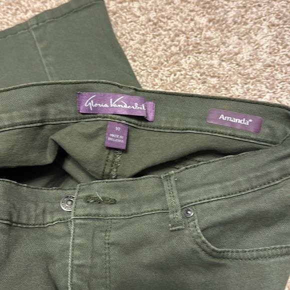 Gloria Vanderbilt Forest Green Amanda Jeans Sz 10 Women Pressed and Ready to Go - Picture 2 of 8